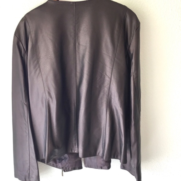 LIKE NEW! PLUS SIZED! Faux Brown Leather Jacket Size 18 - Picture 8 of 13
